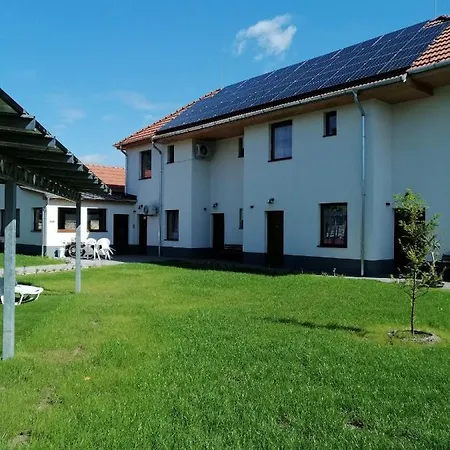 Bacchus Vendeghaz Guest house
