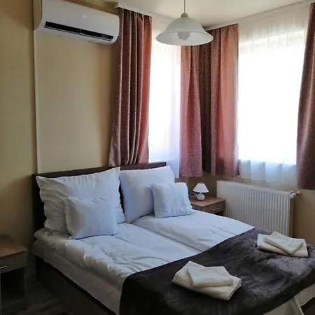 Bacchus Vendeghaz Guest house Erdobenye